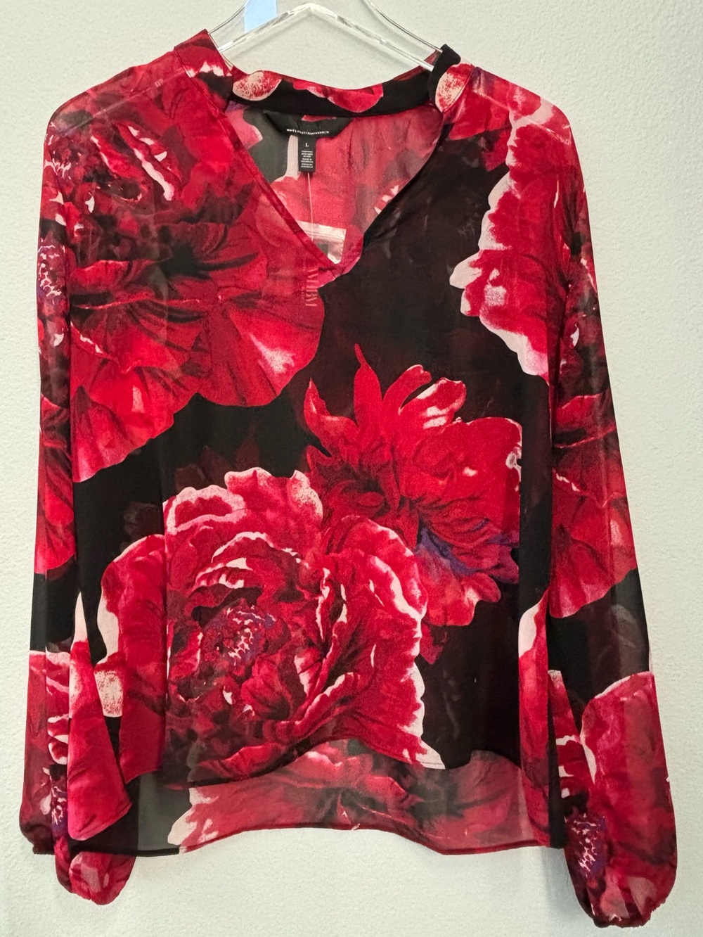 NWT White House Black Market floral Drama Rose Red Black LS Button Blouse Size L